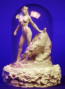Amazon Mistress, figurine